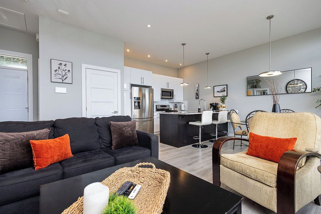 Photo of Livingroom in Okanagan-Similkameen