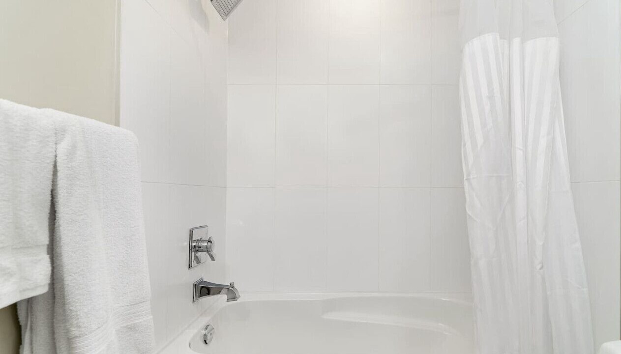 Photo of Bathroom in Harrison Hot Springs