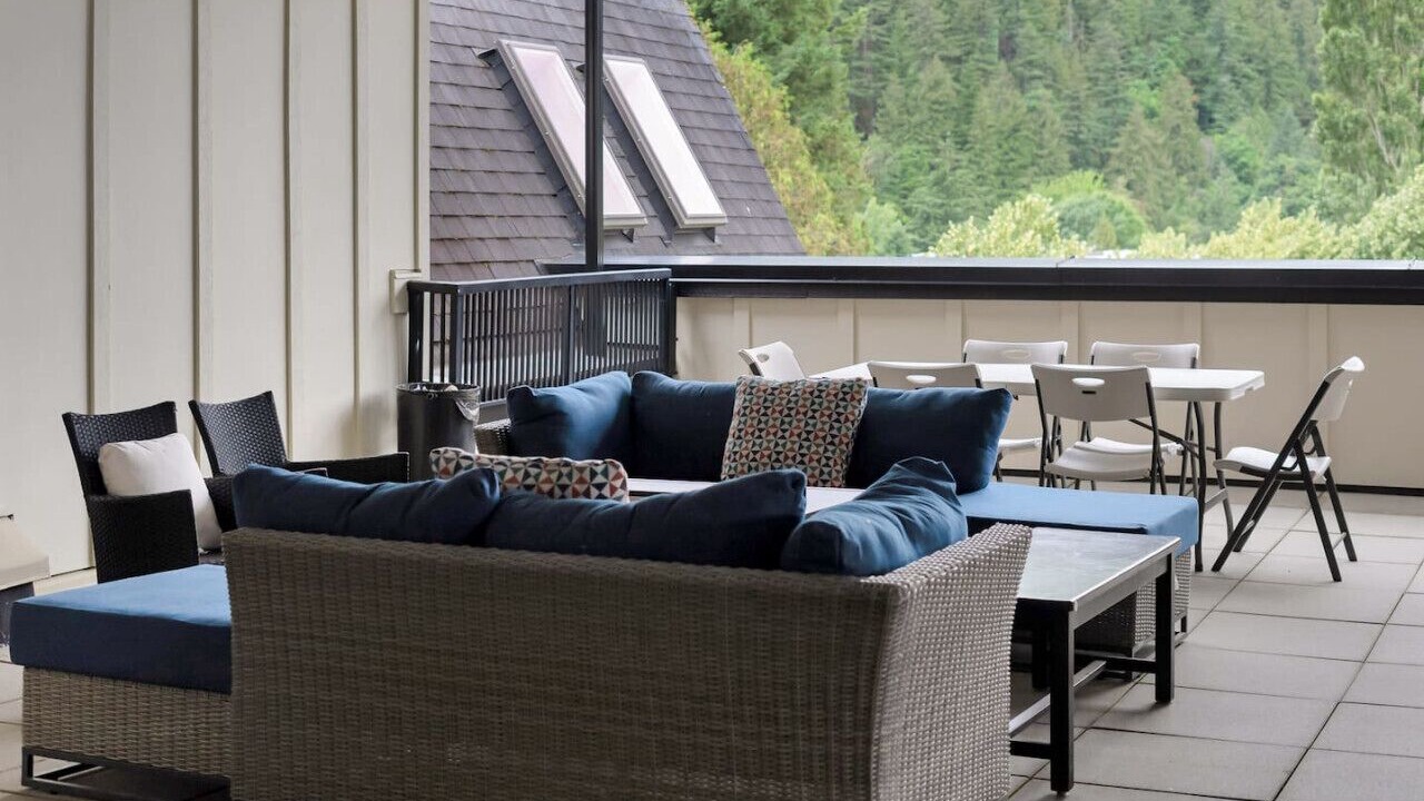 Photo of Patio Balcony in Harrison Hot Springs
