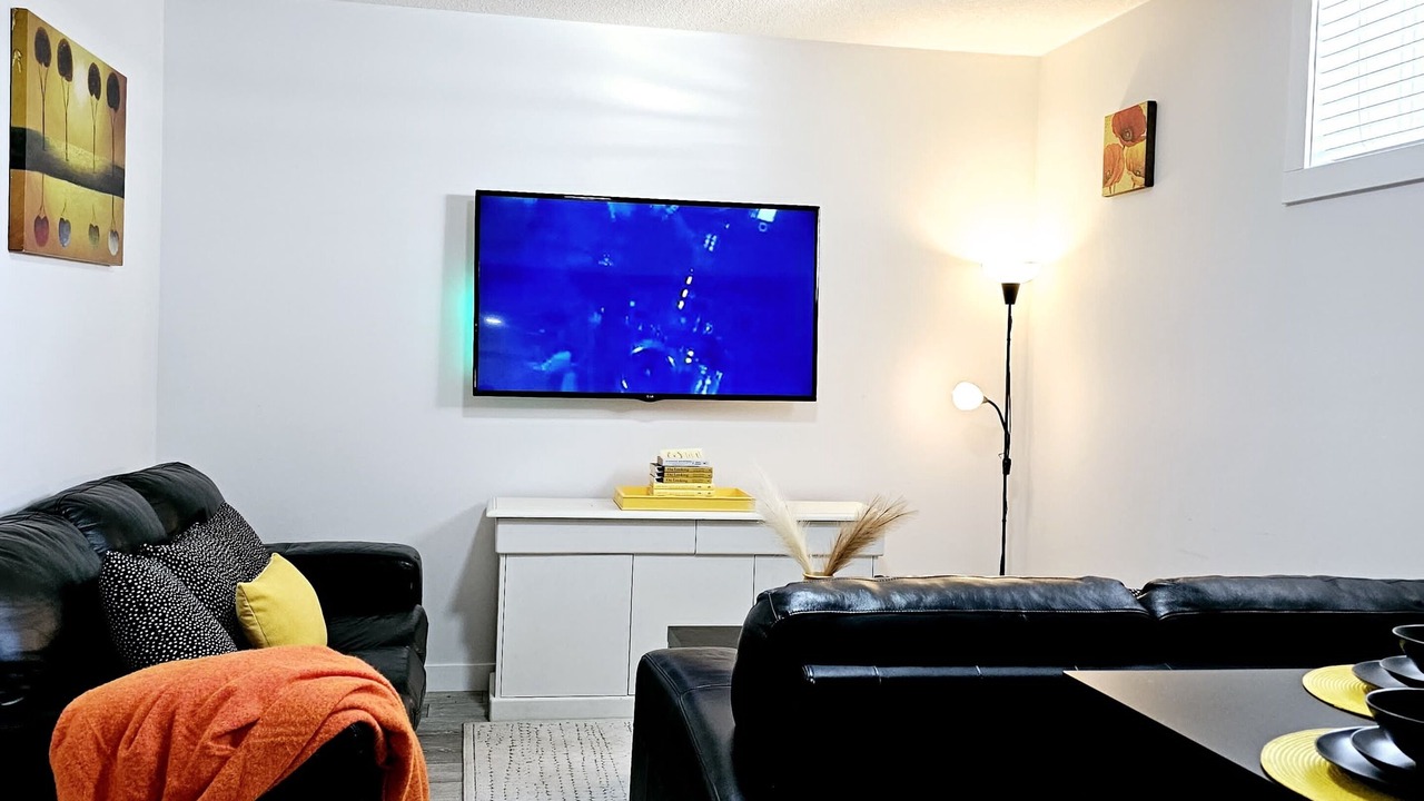 Photo of Livingroom in Northwest Calgary