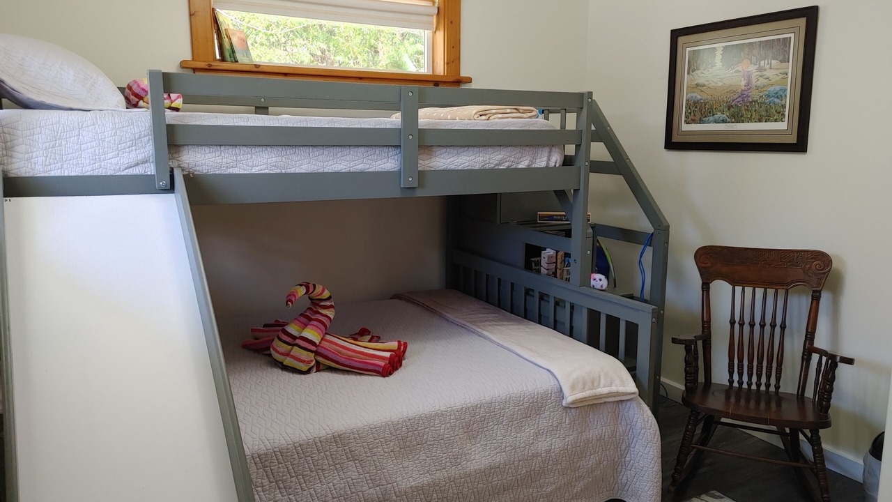 Photo of Bedroom in West Sechelt