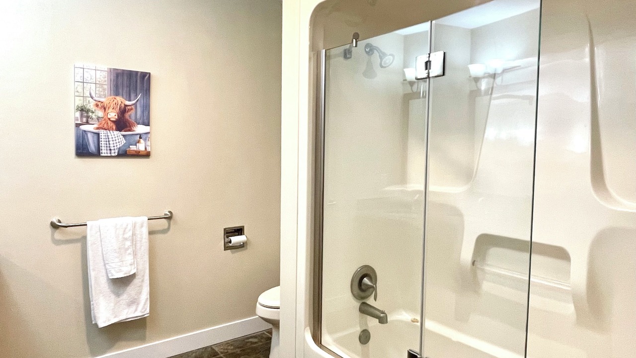 Photo of Bathroom in Sicamous