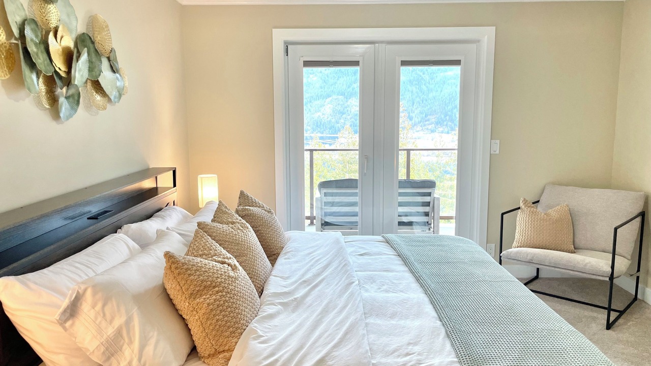 Photo of Bedroom in Sicamous