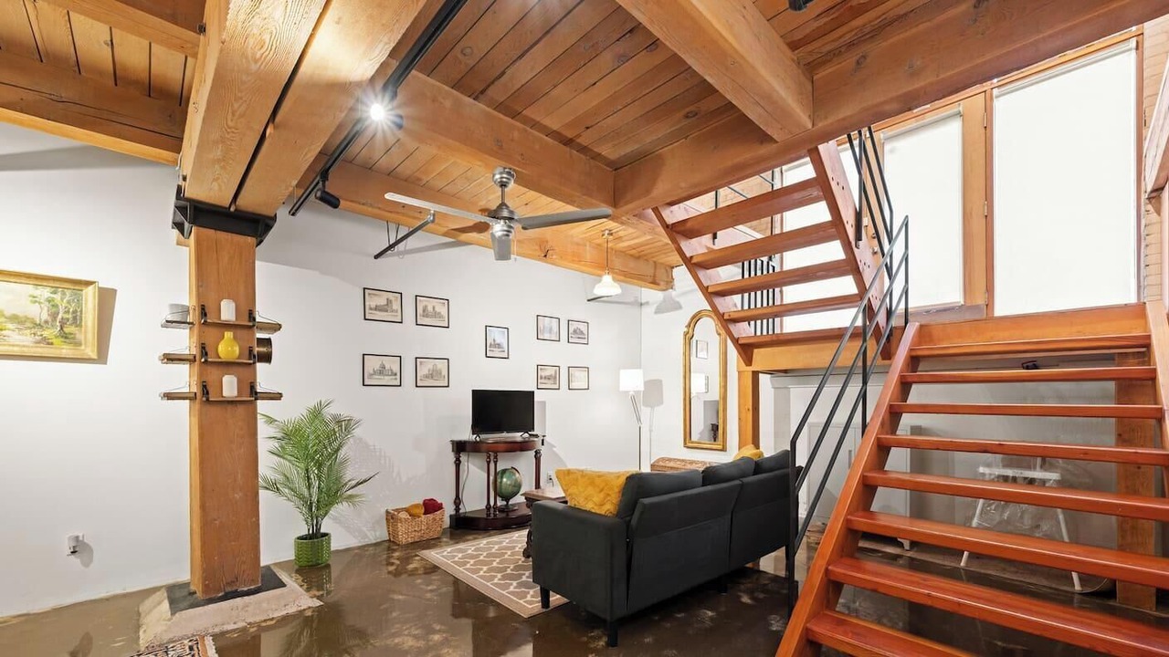 Photo of Livingroom in Downtown Edmonton