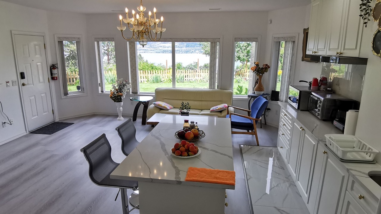 Photo of Livingroom in Southwest Mission
