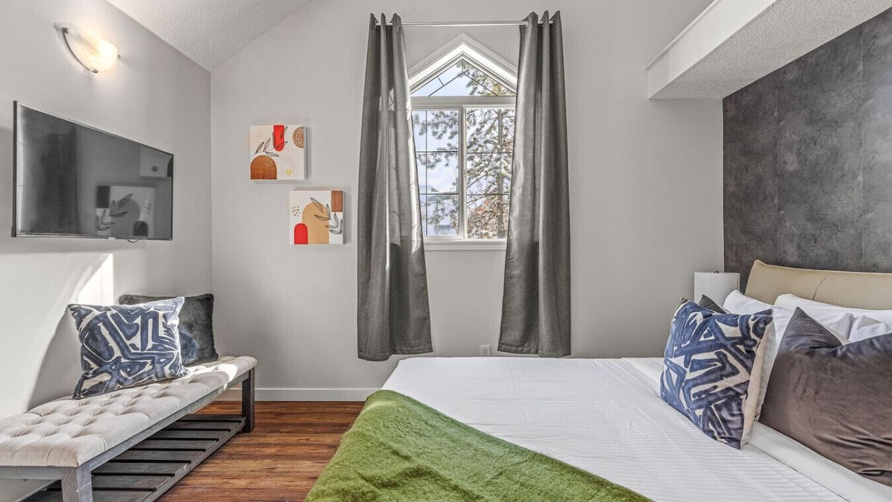 Photo of Bedroom in Cougar Creek