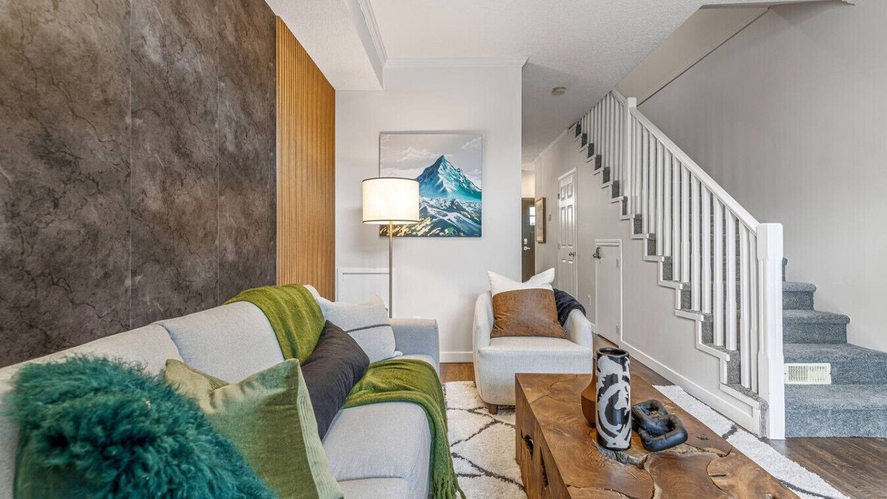 Photo of Livingroom in Cougar Creek