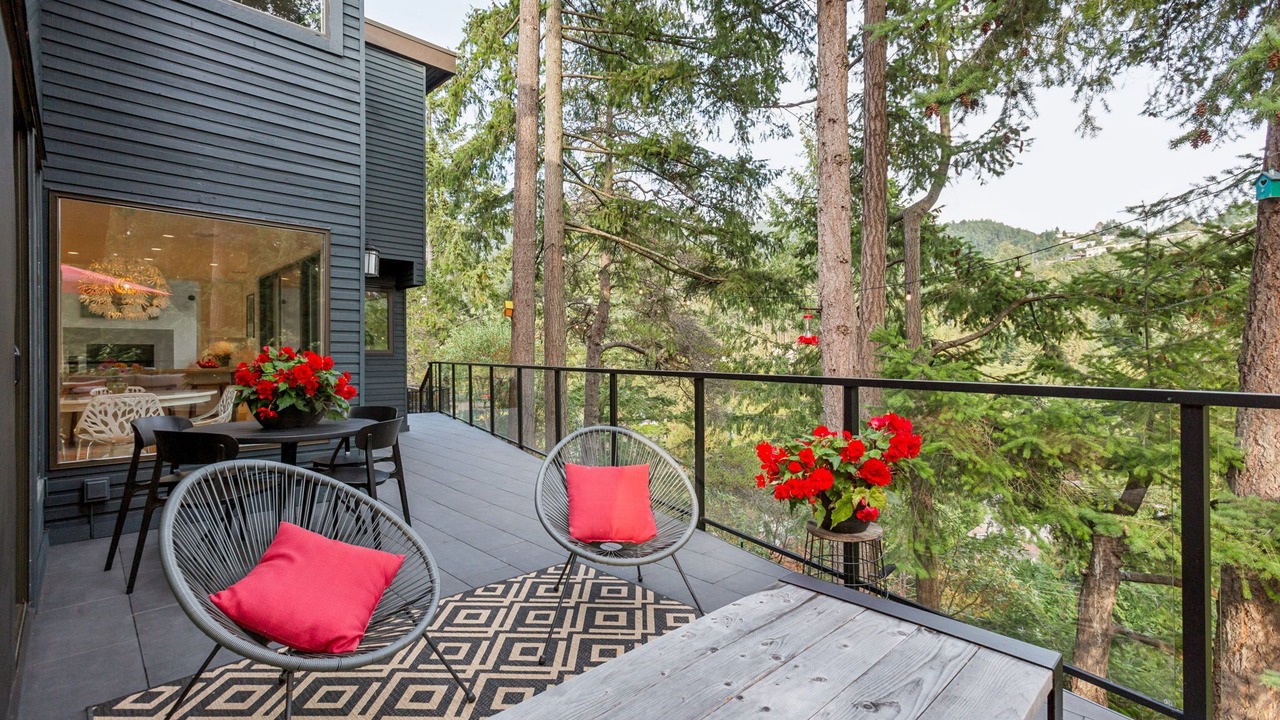 Photo of Outdoor in West Vancouver