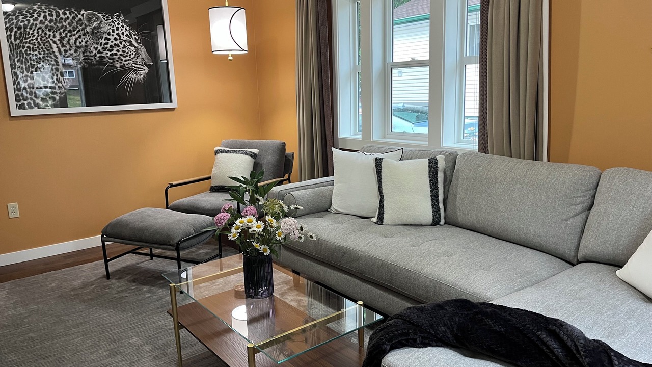 Photo of Livingroom in Medicine Hat