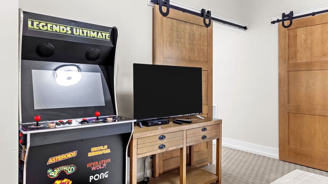 Photo of Bedroom in Cougar Creek