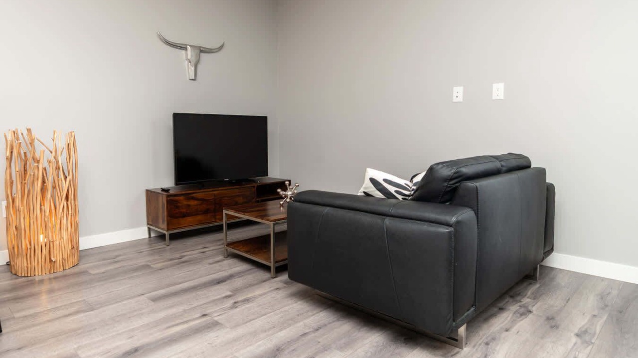 Photo of Livingroom in North Central Edmonton