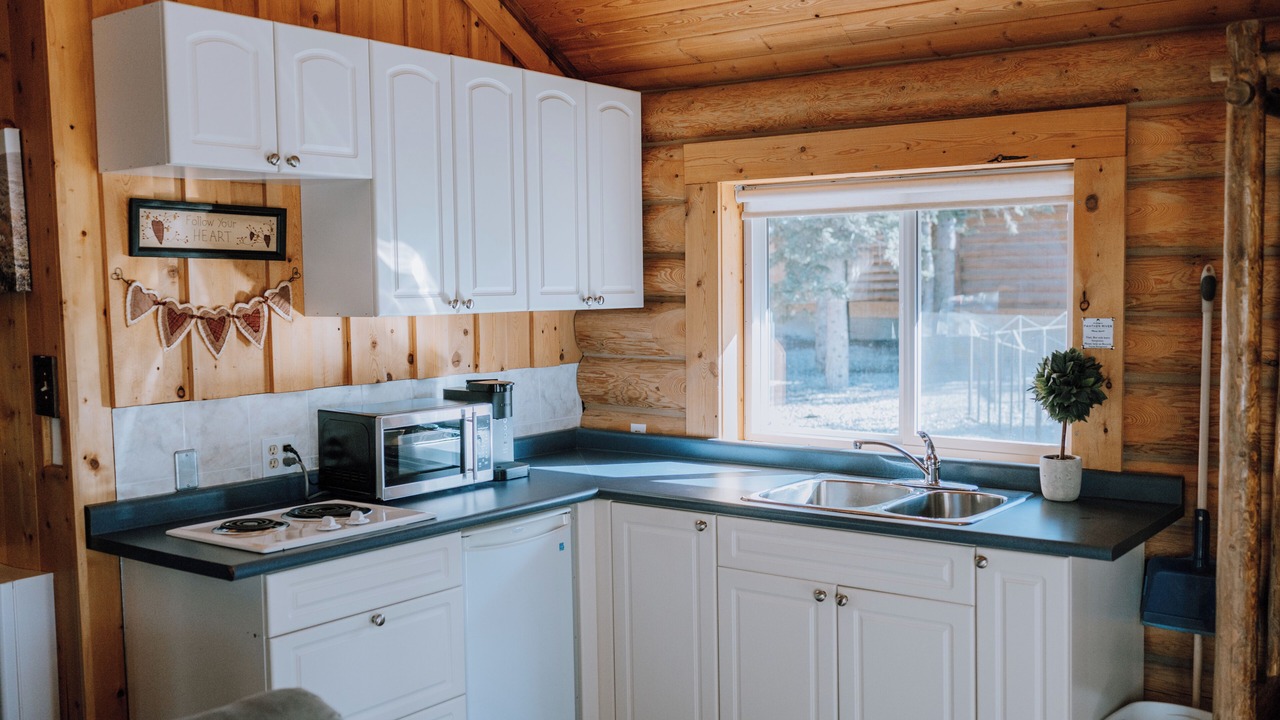 Photo of Kitchen in Red Deer River Crossing