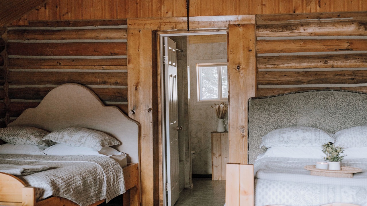 Photo of Bedroom in Red Deer River Crossing