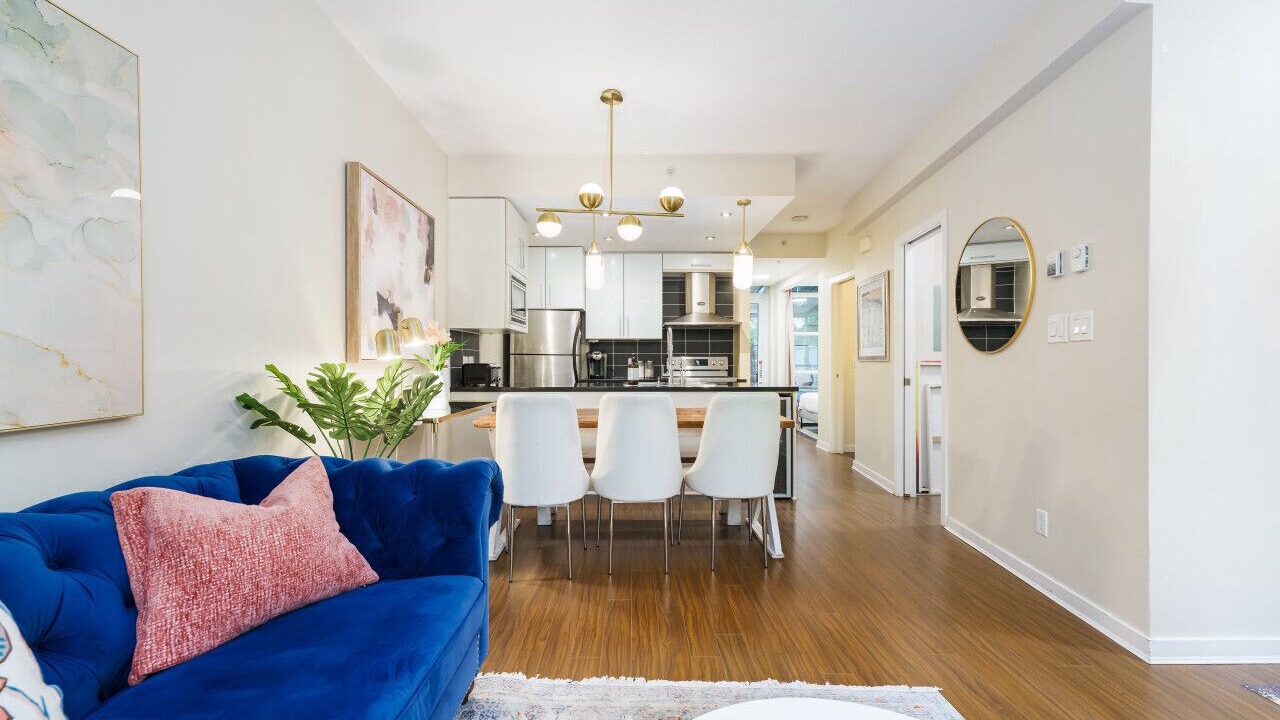 Photo of Livingroom in Crosstown