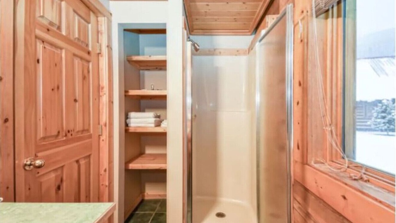 Photo of Bathroom in Golden