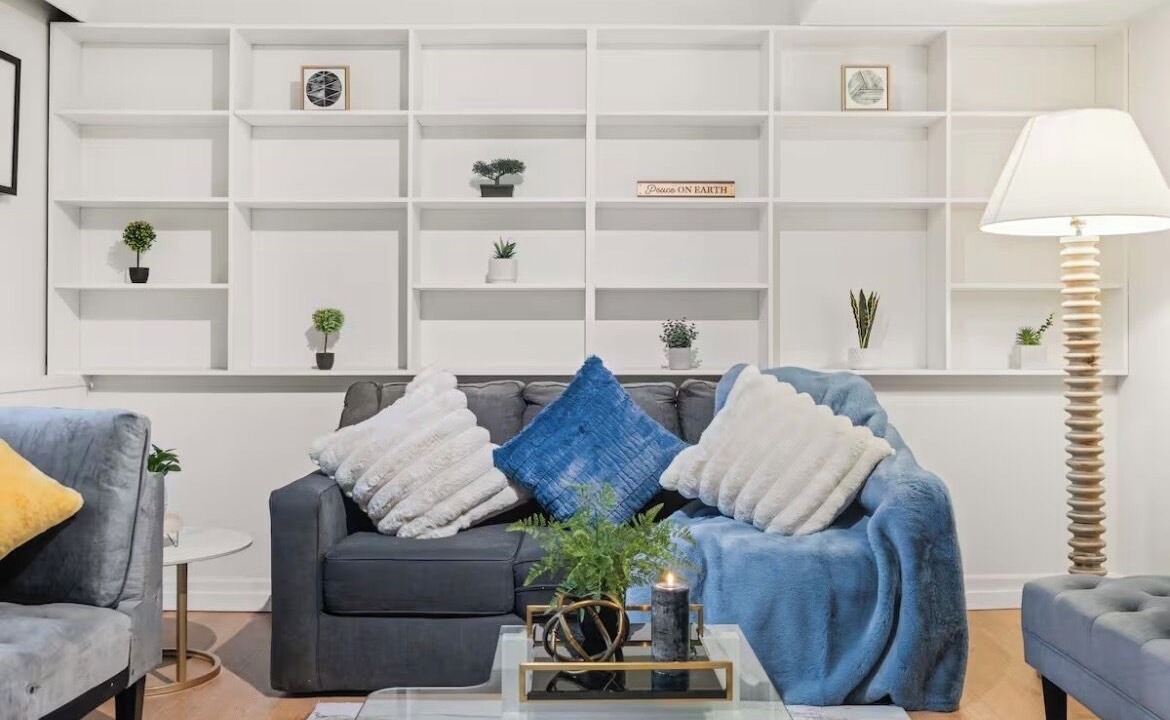 Photo of Livingroom in West Vancouver