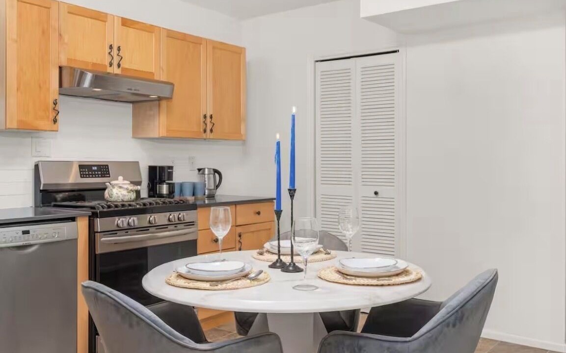 Photo of Kitchen in West Vancouver