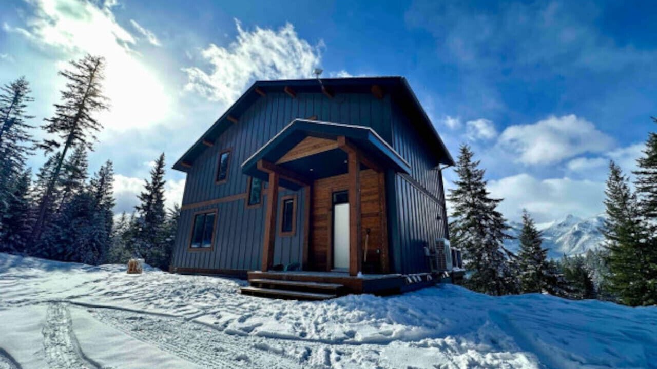 Photo of Outdoor in Golden