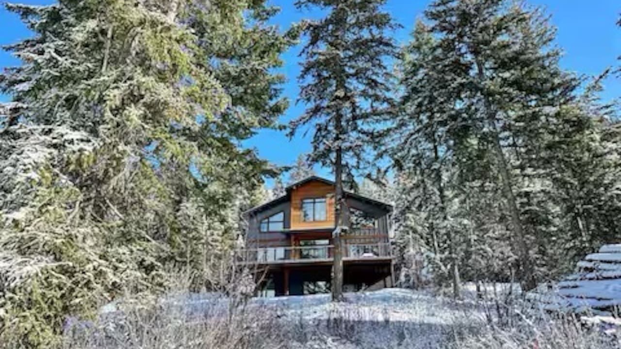 Photo of Outdoor in Golden