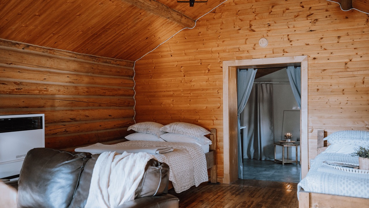 Photo of Bedroom in Red Deer River Crossing