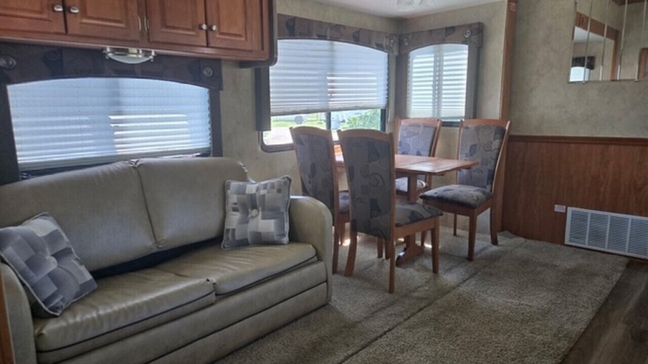 Photo of Livingroom in Stettler