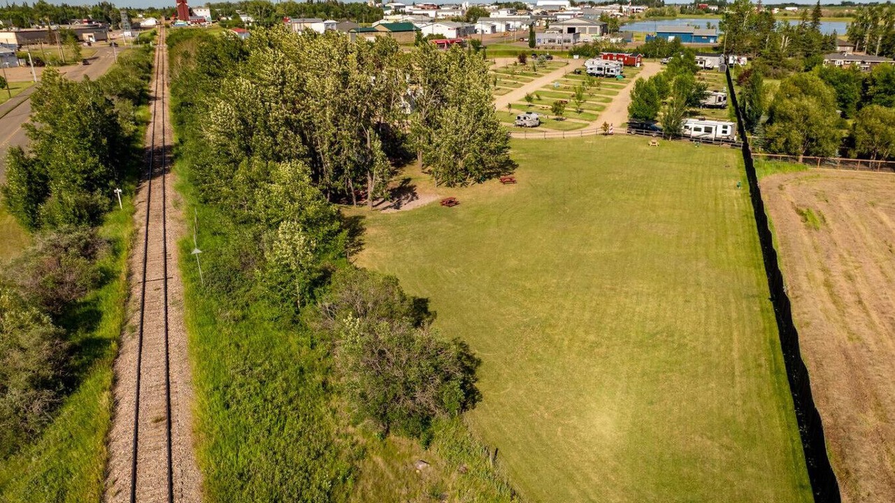 Photo of Outdoor in Stettler