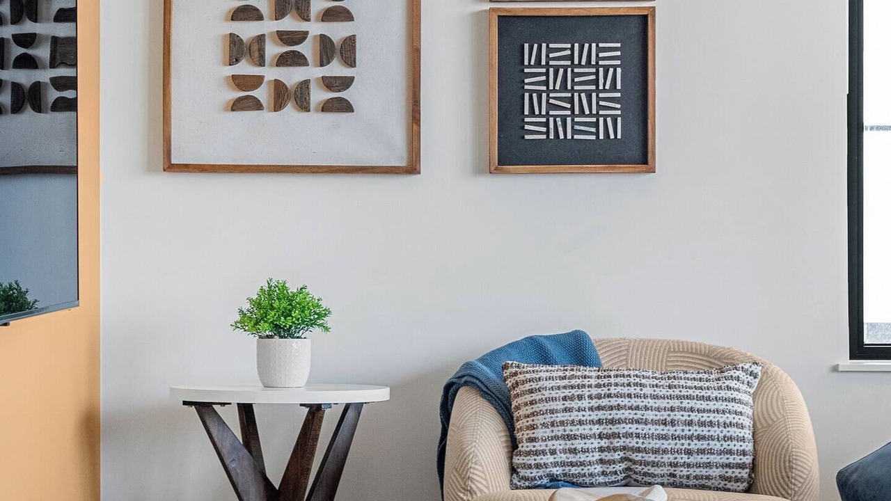 Photo of Livingroom in Downtown Calgary