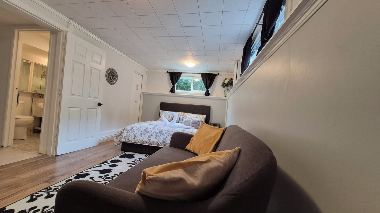 Photo of Bedroom in Canyon Heights