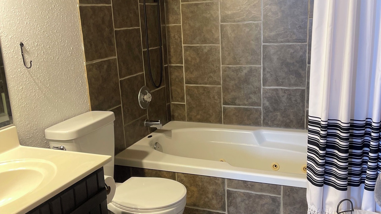 Photo of Bathroom in Markerville