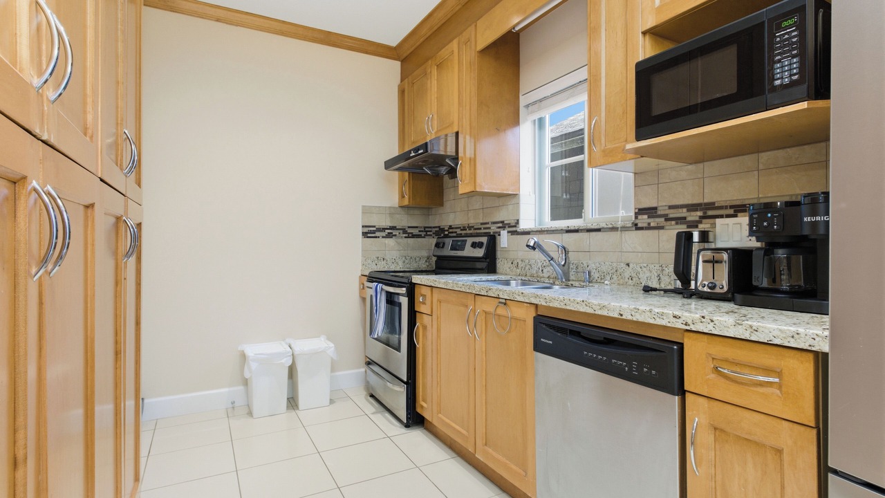 Photo of Kitchen in Renfrew-Collingwood