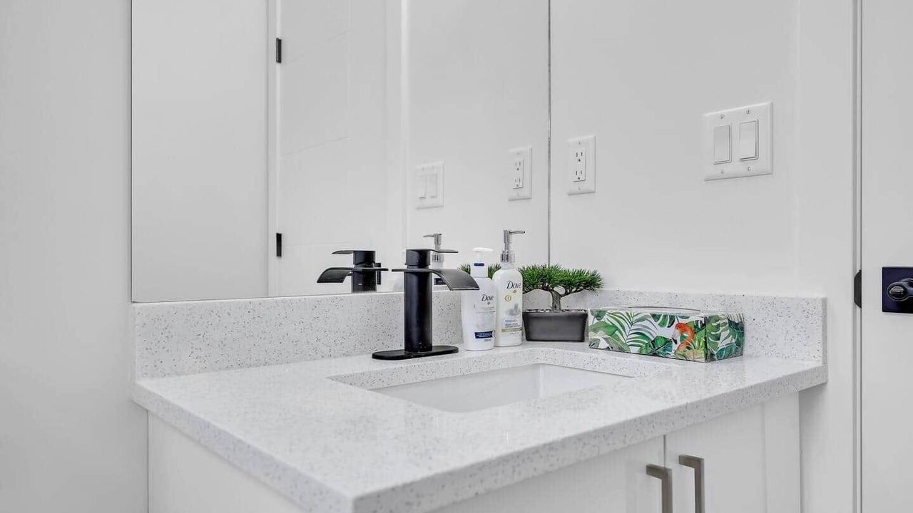 Photo of Bathroom in Crescent Heights