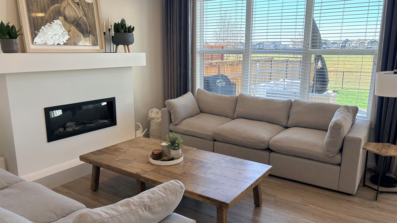 Photo of Livingroom in Southeast Calgary