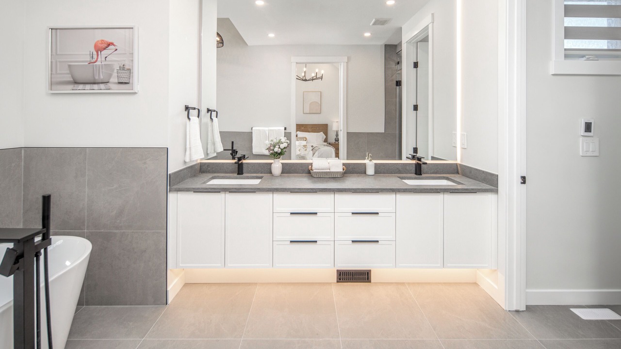 Photo of Bathroom in Renfrew