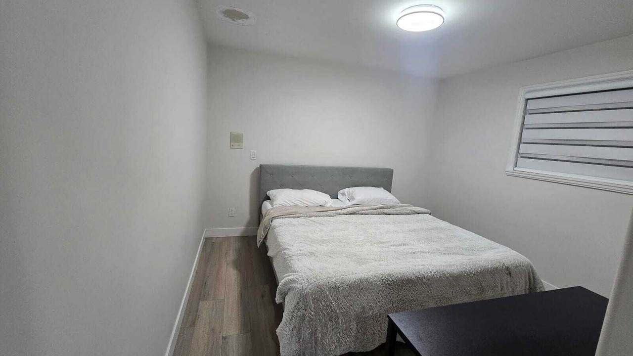 Photo of Bedroom in Surrey Newton