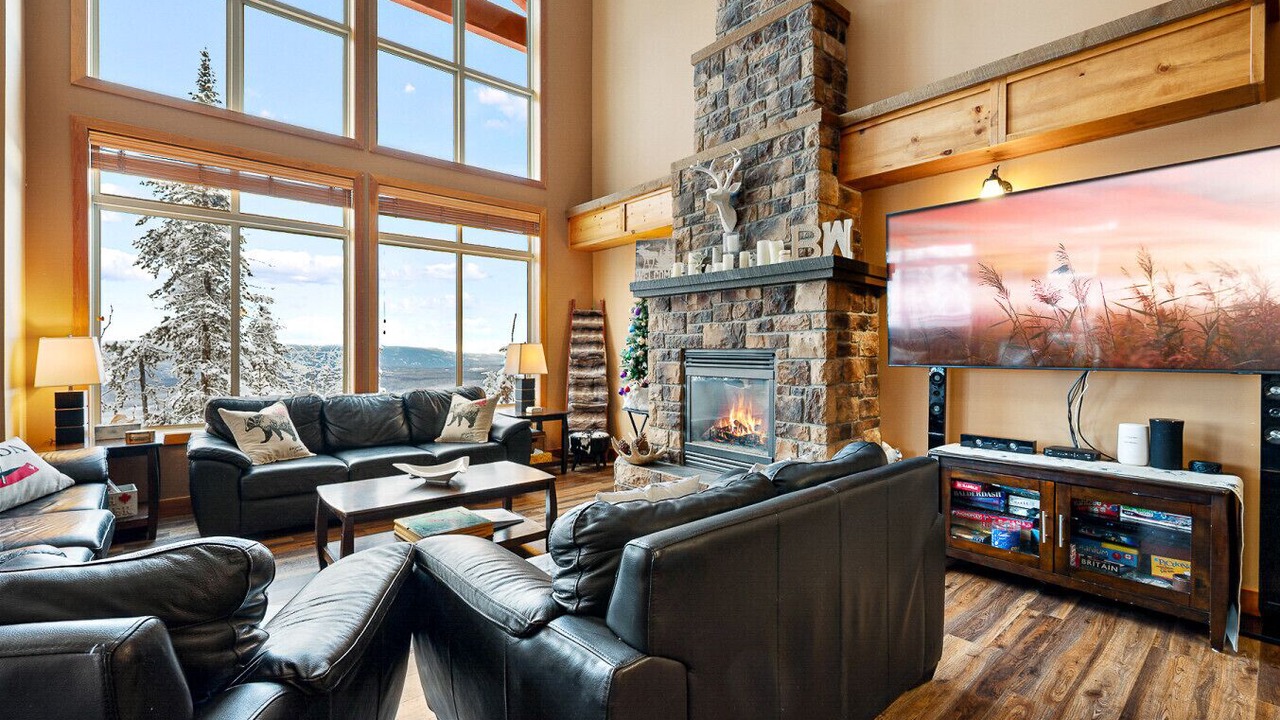 Photo of Livingroom in Snow Pine Estates
