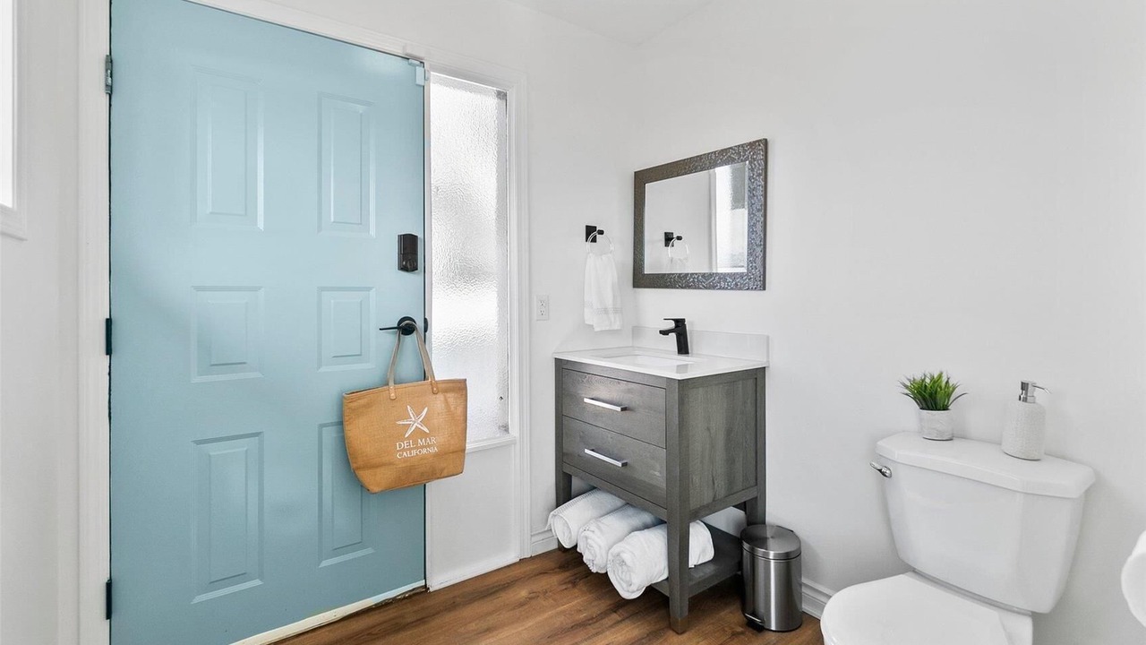 Photo of Bathroom in South Central