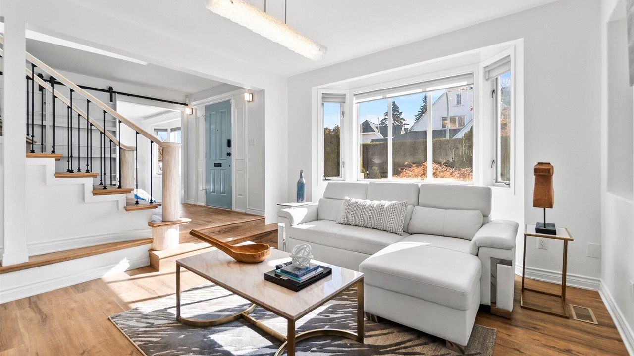 Photo of Livingroom in South Central