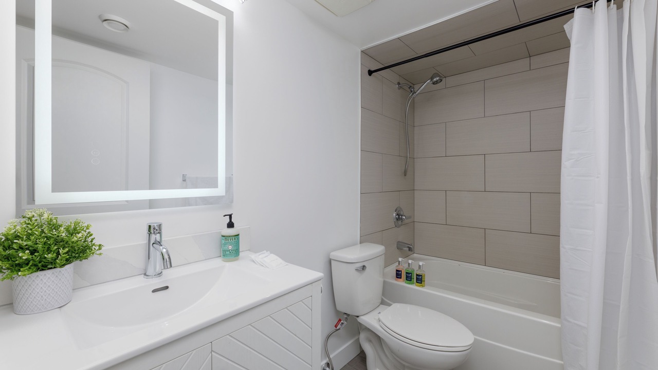 Photo of Bathroom in Willoughby