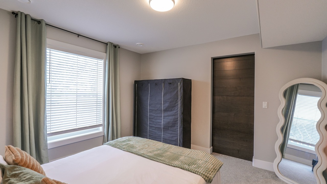 Photo of Bedroom in Division No. 11