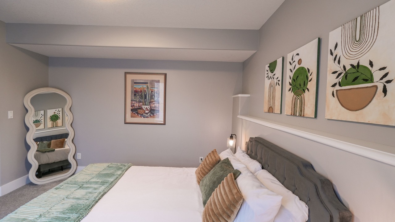 Photo of Bedroom in Division No. 11