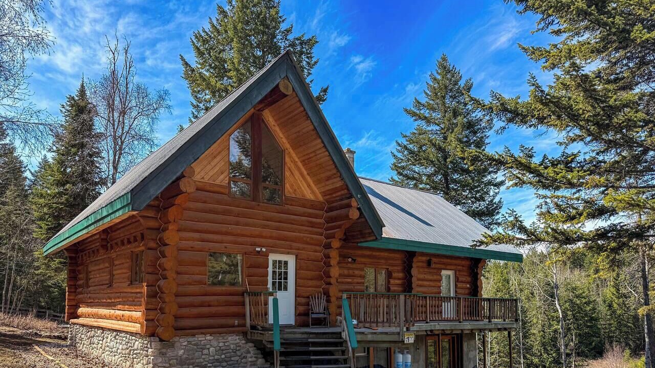 Photo of Outdoor in Golden