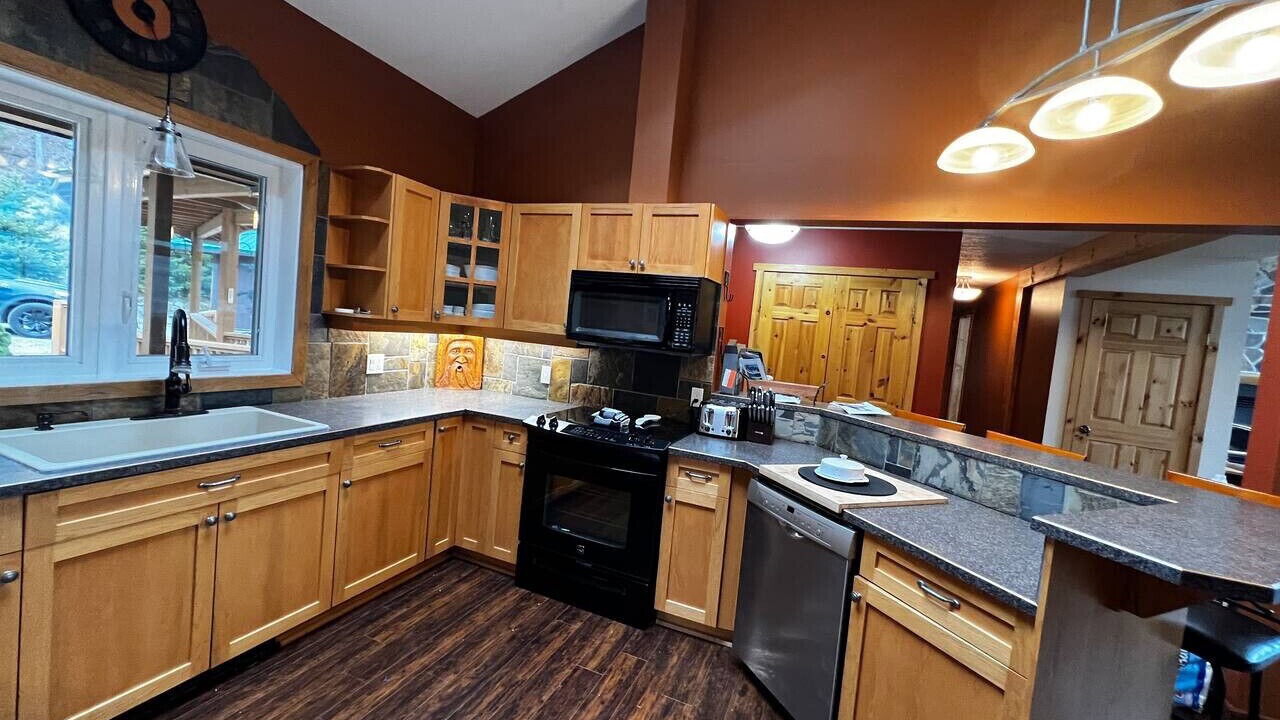 Photo of Kitchen in Golden
