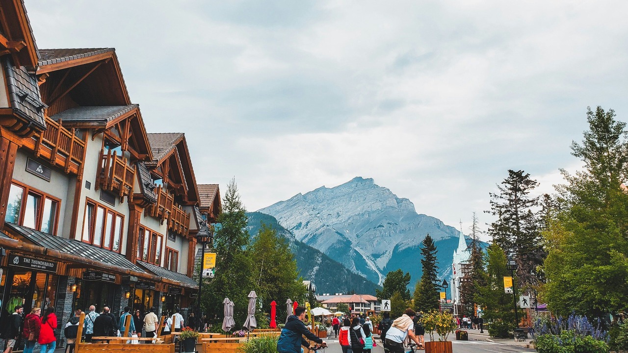 Photo of Others in Banff