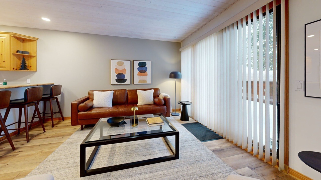 Photo of Livingroom in Sun Peaks
