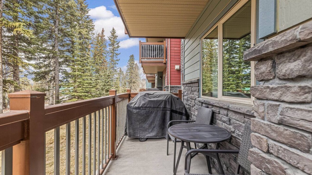 Photo of Patio Balcony in Cougar Creek