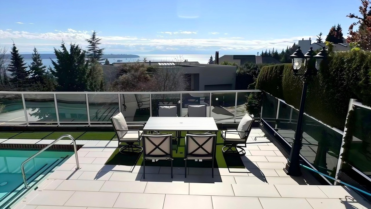 Photo of Others in West Vancouver