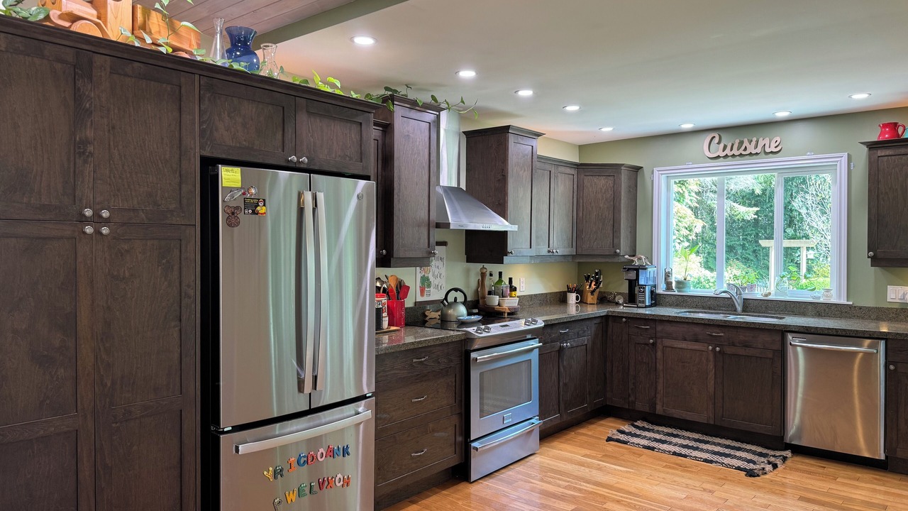 Photo of Kitchen in Shawnigan Lake
