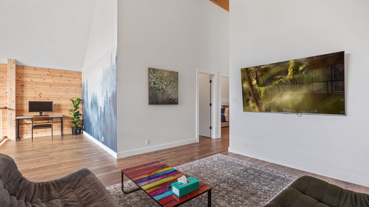 Photo of Livingroom in Courtenay