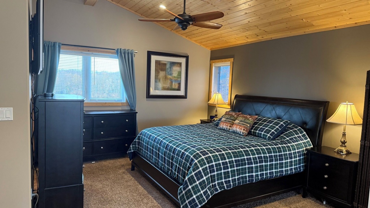 Photo of Bedroom in Division No. 7