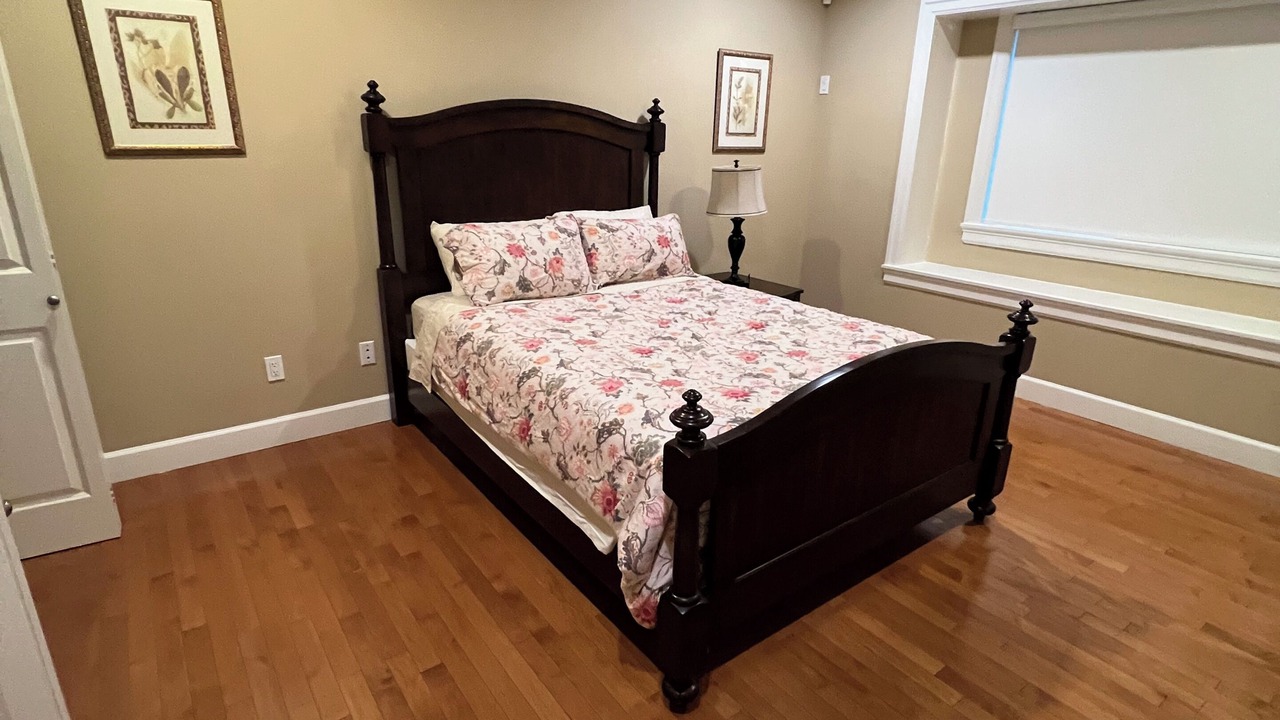 Photo of Bedroom in Surrey Newton